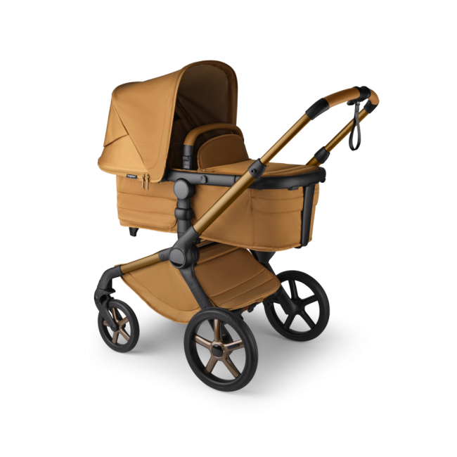 צבע הפוקס: מרכב, בד עריסה וטיולון: ענבר זורח